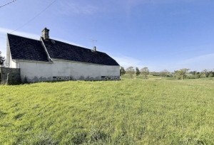 Detached Country House with Outbuilding