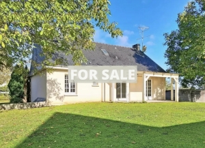 Detached House with Landscaped Garden