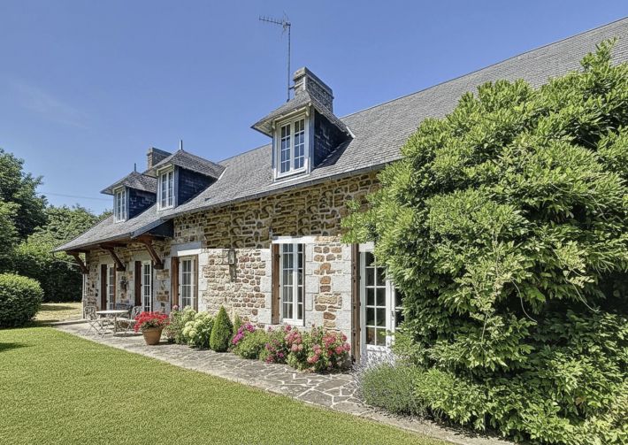 Detached Country House Close to the Coast