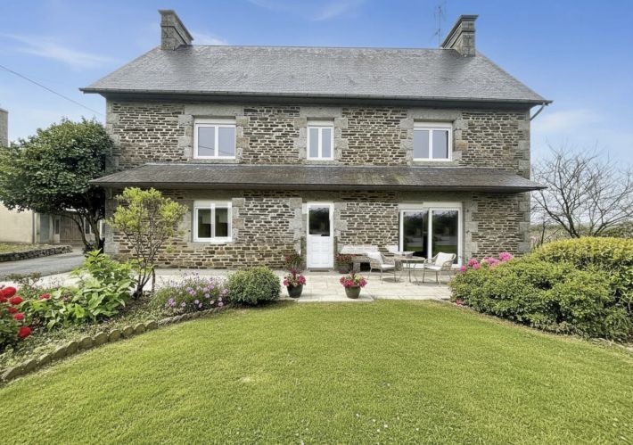 Detached Country House with Open Views