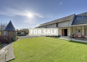 Detached Country House with Outbuildings