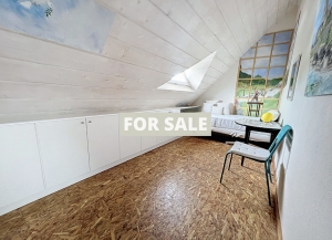 Detached House with Garden by the Coast