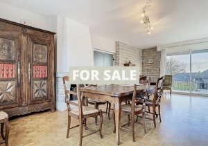 Detached House with Garden in Nice Location