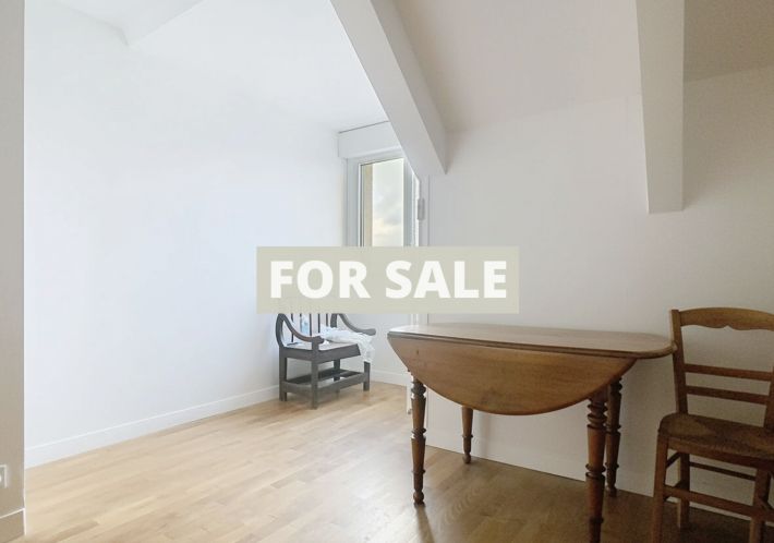 Detached House with Garden in Nice Location