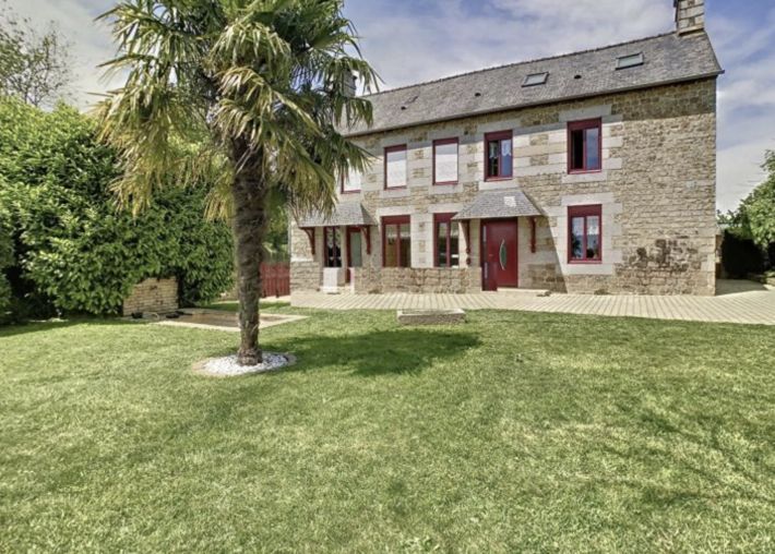 Stunning Detached Country House Estate