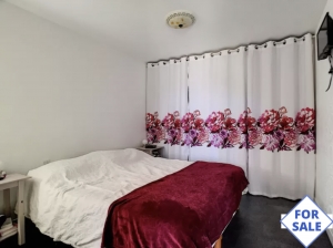 Detached House with Garden by the Coast