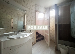 House For Sale in Market Town