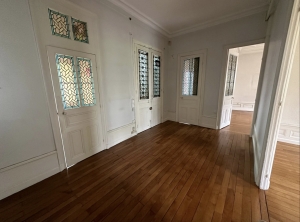 Haussmanien Apartment in Period Property