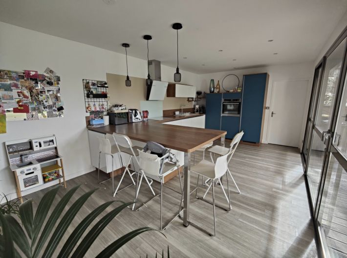 Delightful Single Storey House with Garden