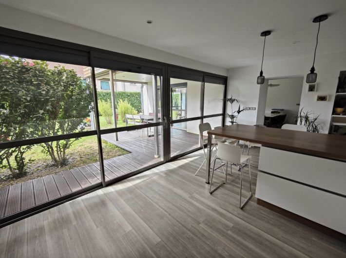 Delightful Single Storey House with Garden