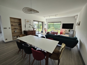 Delightful Single Storey House with Garden