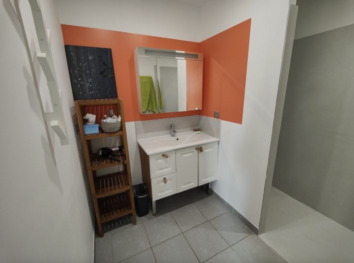 Delightful Single Storey House with Garden