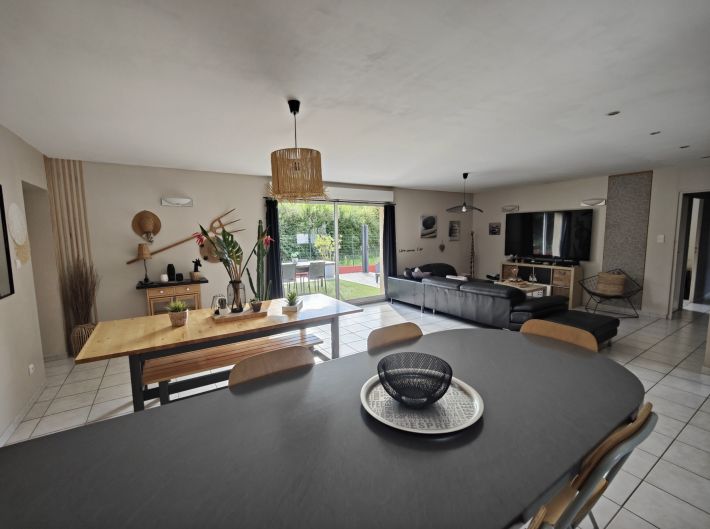 Recently Built Detached House with Landscaped Garden