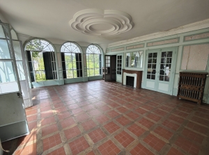 Historic Property of Character in Private Grounds
