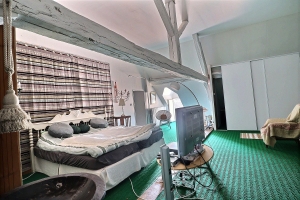 Beautiful Country House in Five Hectares of Land