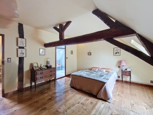 Detached Country House with Parkland Gardens