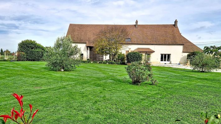 Detached Country House with Open Views