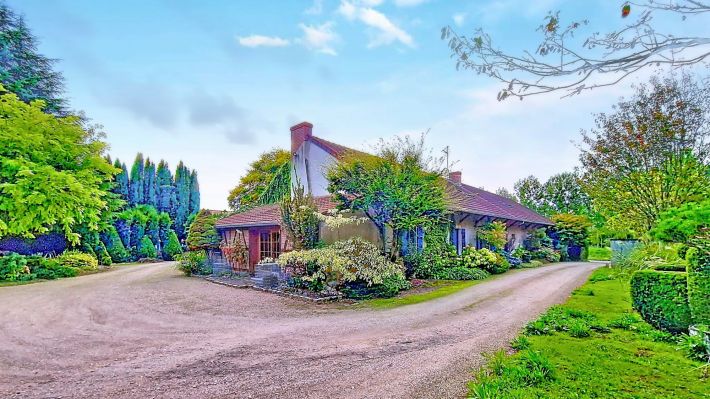 Character House in a Superb Setting