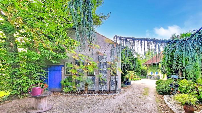 Character House in a Superb Setting