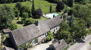 Country House with Guest Gite and Swimming Pool and Lake
