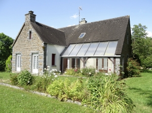 Detached House with Landscaped Garden