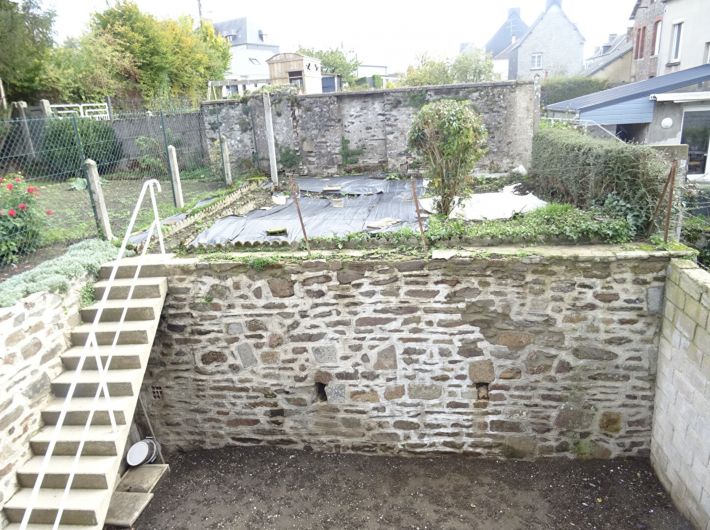 Main Photo