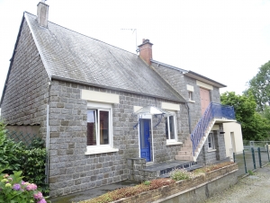 SLD02636 - Under Offer with Cle France