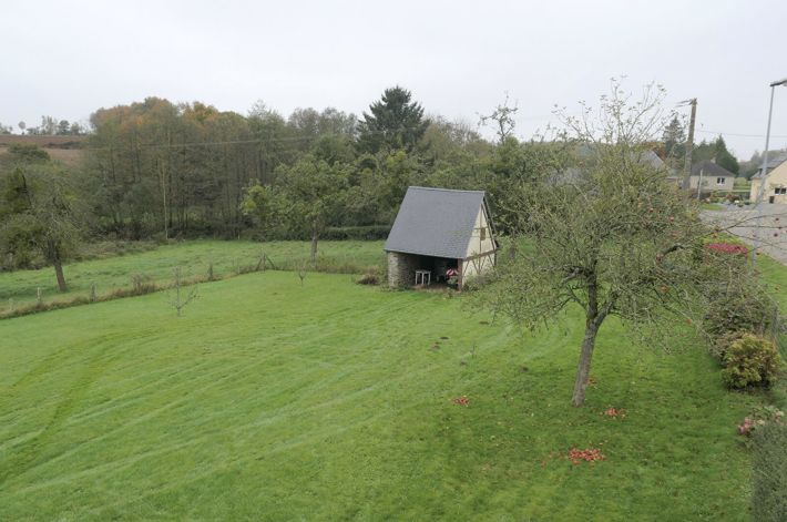 Detached House with Landscaped Garden