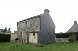 Detached House with Landscaped Garden