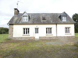 Detached Country House with Outbuilding