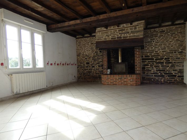Detached Country House with Outbuilding