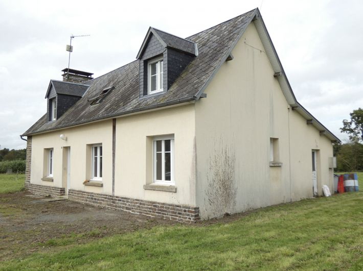 Detached Country House with Outbuilding