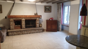 Main House and Guest Gite in Nice Location