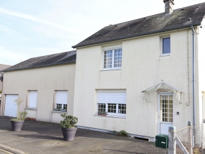 Town House in Good Order, Sought After Location
