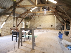 Large Country House to Finish Renovations