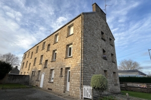 Superb Apartment in Heart of Town