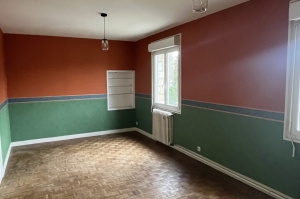 Superb Apartment in Heart of Town