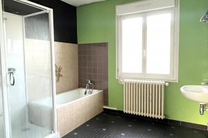 Superb Apartment in Heart of Town