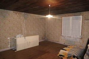 Former Farmhouse with Land and Outbuilding