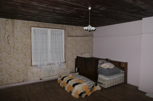 Former Farmhouse with Land and Outbuilding