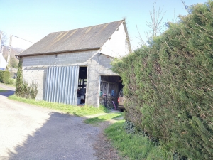 Detached House with Garden