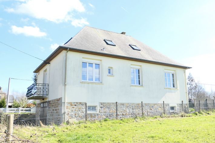 Detached House with Landscaped Garden