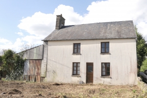 Detached Country House to Renovate