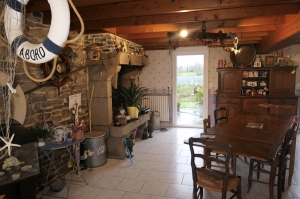 Detached House with Garden