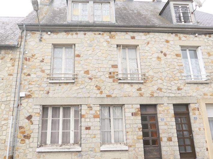 Main Photo of a 2 bedroom  Town House for sale