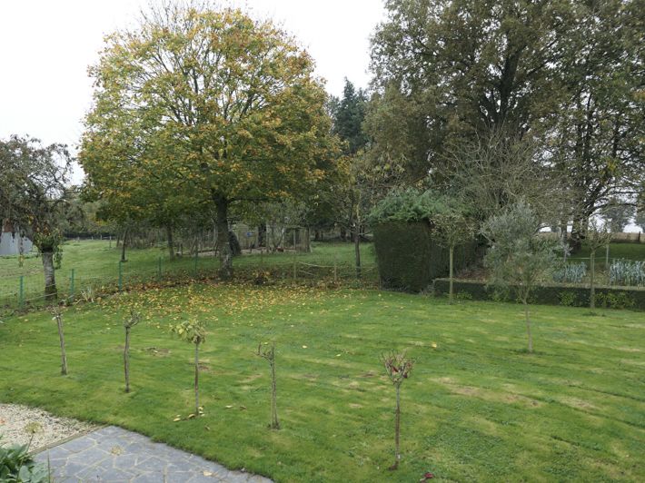 Detached House with Large Garden