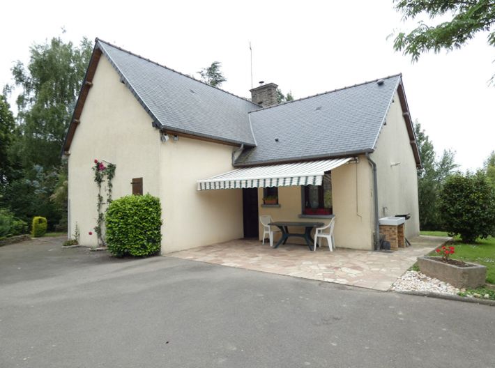 Detached Country House With Outbuilding