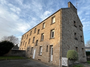 Apartment with Garage and Garden