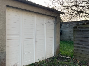 Apartment with Garage and Garden
