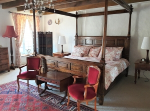 Stunning Longere Style Former Farmhouse